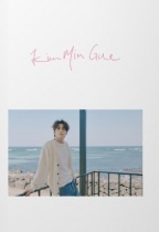 KIM MIN GUE 1st Photobook (Kim Min Gue) (KR)